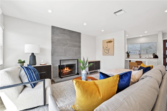 Detail Gallery Image 8 of 34 For 444 Seaward, Corona Del Mar,  CA 92625 - 2 Beds | 1/1 Baths