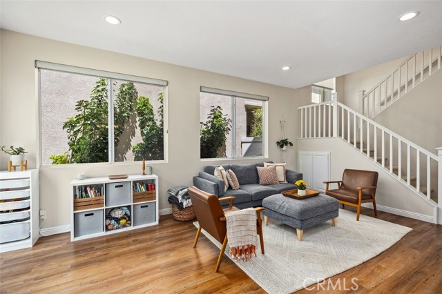 Detail Gallery Image 4 of 46 For 8 Quebec, Aliso Viejo,  CA 92656 - 3 Beds | 2/1 Baths