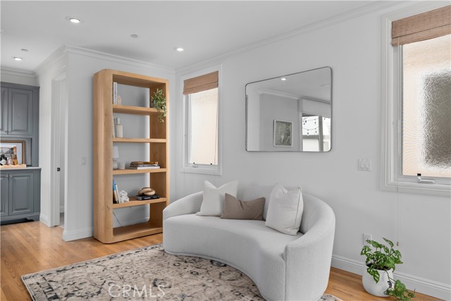 807 Crest Drive, Manhattan Beach CA: https://media.crmls.org/medias/ac9da3ef-2beb-4b12-ac98-ac059268245a.jpg
