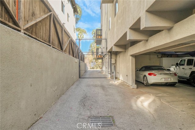 12938 Valleyheart Drive, Studio City CA: https://media.crmls.org/medias/ac9df76b-93da-4c72-ae6b-97fe65f7046d.jpg