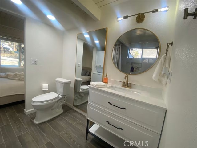 33012 Donner, Running Springs, CA 92308