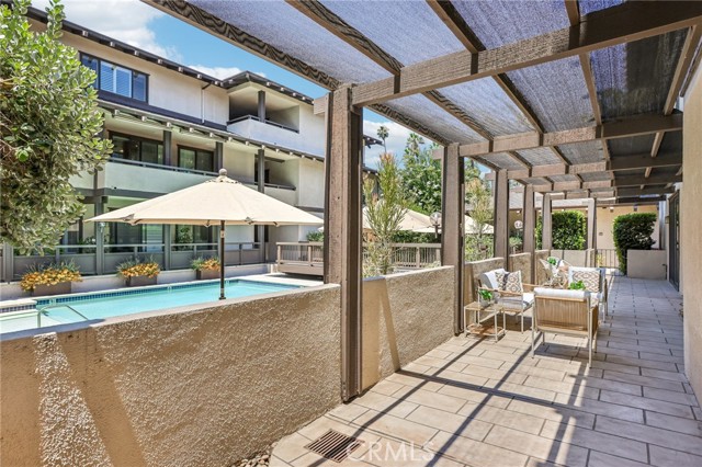 480 S Orange Grove Boulevard, Pasadena CA: https://media.crmls.org/medias/ac9e9ce7-cceb-4713-90f0-4fe1276c2106.jpg