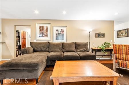 Detail Gallery Image 7 of 41 For 552 S Yorba St, Orange,  CA 92869 - 3 Beds | 2 Baths