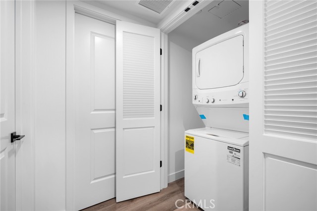 Detail Gallery Image 16 of 20 For 10657 Moorpark St #305,  North Hollywood,  CA 91602 - 2 Beds | 1 Baths