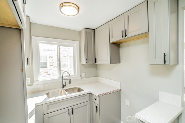 1340 Turquoise Avenue, Mentone CA: https://media.crmls.org/medias/aca00db5-eb81-4581-99ba-06ad28f83121.jpg