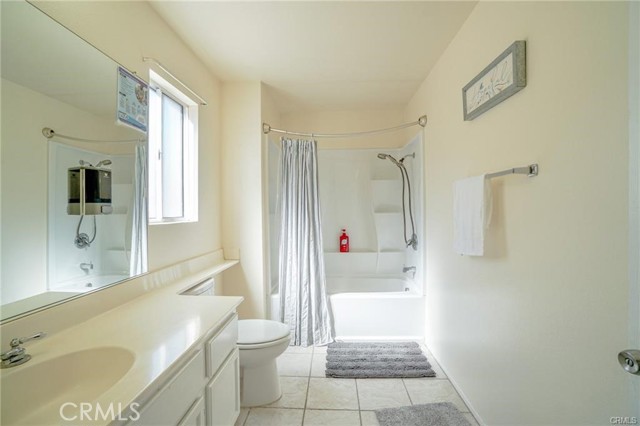 Detail Gallery Image 19 of 24 For 19404 Roscoe, Northridge,  CA 91324 - 5 Beds | 4 Baths