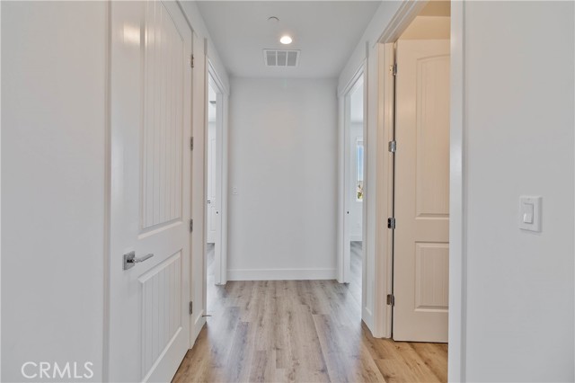 1734 Lester Avenue, Clovis CA: https://media.crmls.org/medias/aca0da02-0a6d-4d45-aad9-cbaeccc053d5.jpg