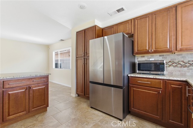 Detail Gallery Image 15 of 52 For 43750 Corte Amaya, Temecula,  CA 92592 - 4 Beds | 2/1 Baths