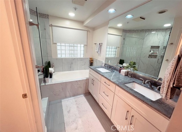 Detail Gallery Image 11 of 18 For 2233 Martin #207,  Irvine,  CA 92612 - 2 Beds | 2 Baths