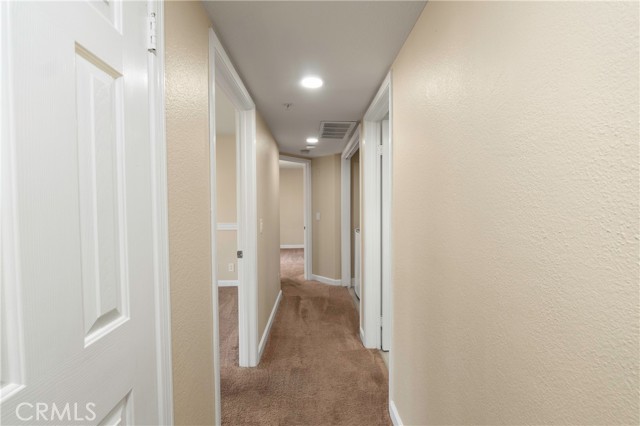 Detail Gallery Image 11 of 36 For 1010 La Terraza #207,  Corona,  CA 92879 - 2 Beds | 2 Baths