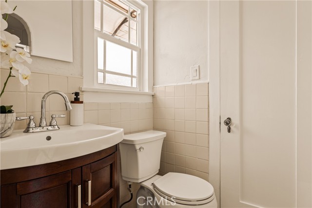 3848 Boyce Avenue, Los Angeles CA: https://media.crmls.org/medias/aca1a722-1cbe-47f0-aa2a-c8762f6674b5.jpg