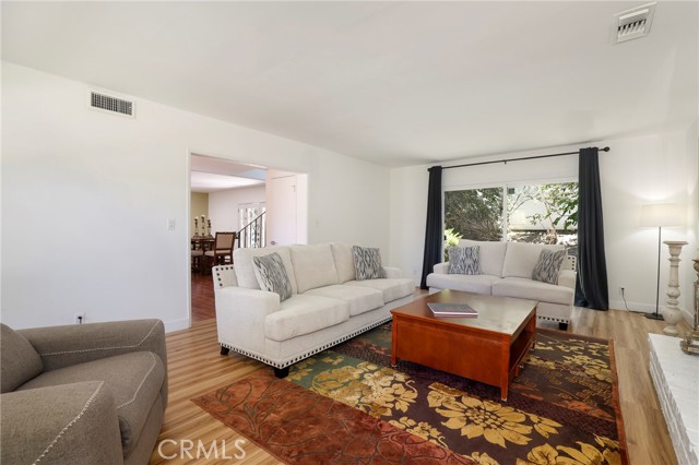 22666 Cavalier Street, Woodland Hills (los Angeles), California 91364, 3 Bedrooms Bedrooms, ,3 BathroomsBathrooms,Residential Lease,For Rent,22666 Cavalier Street,CRBB24205373