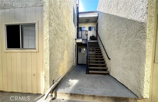 Detail Gallery Image 2 of 6 For 13080 Dronfield Ave #80, Sylmar,  CA 91342 - 2 Beds | 1 Baths
