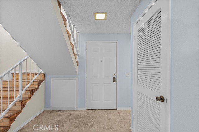 Detail Gallery Image 5 of 34 For 15735 Nordhoff St #36,  North Hills,  CA 91343 - 2 Beds | 2/1 Baths