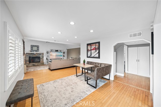 Detail Gallery Image 7 of 52 For 3805 W 180th Place, Torrance,  CA 90504 - 4 Beds | 3 Baths