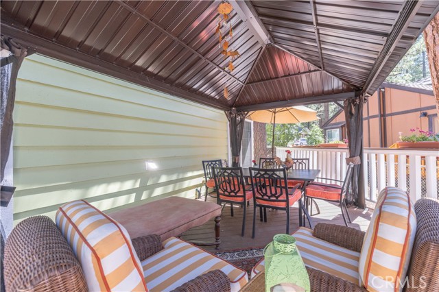 Detail Gallery Image 11 of 60 For 41318 Oak St, Big Bear Lake,  CA 92315 - 2 Beds | 1/1 Baths
