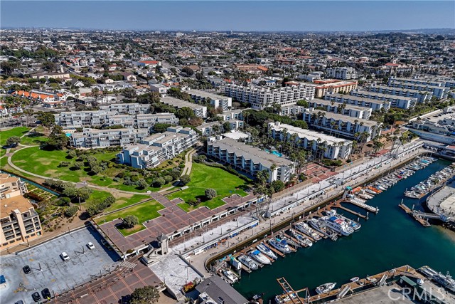 250 The Village #102, Redondo Beach, California 90277, 1 Bedroom Bedrooms, ,1 BathroomBathrooms,Residential,For Sale,The Village #102,SB25234286