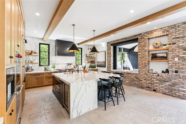 1831 Newport Hills E Drive, Newport Beach CA: https://media.crmls.org/medias/aca384fd-8d6f-4cea-8032-b23a951275cd.jpg
