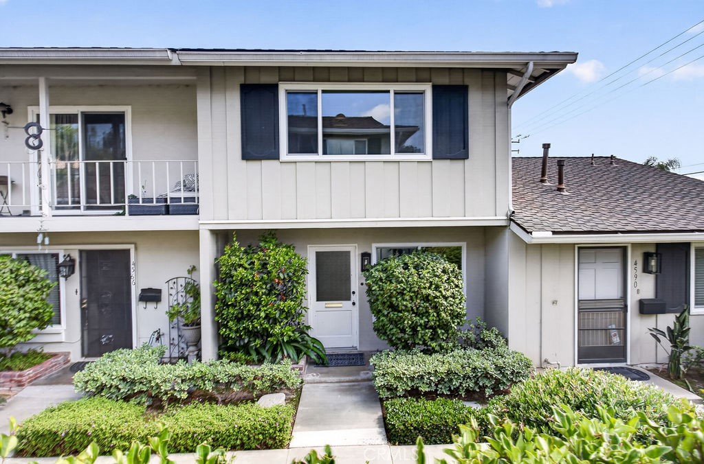 4588 Jamestown