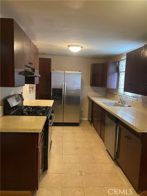 17909 E Laxford Road, Azusa CA: https://media.crmls.org/medias/aca3bfbf-9a35-453e-9659-68f040d031fe.jpg