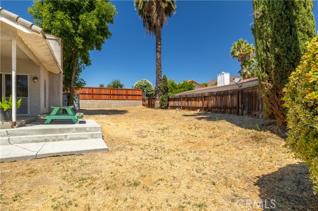 23570 Brook Drive, Canyon Lake CA: https://media.crmls.org/medias/aca3cb95-5458-46a2-8a0a-2275e8dac559.jpg