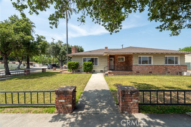 Detail Gallery Image 1 of 50 For 705 E Foothill Blvd, Glendora,  CA 91741 - 4 Beds | 2 Baths