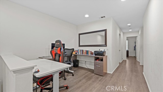 12533 Cipriano Lane, Eastvale CA: https://media.crmls.org/medias/aca450c3-7beb-4e76-9ca2-23475a650375.jpg