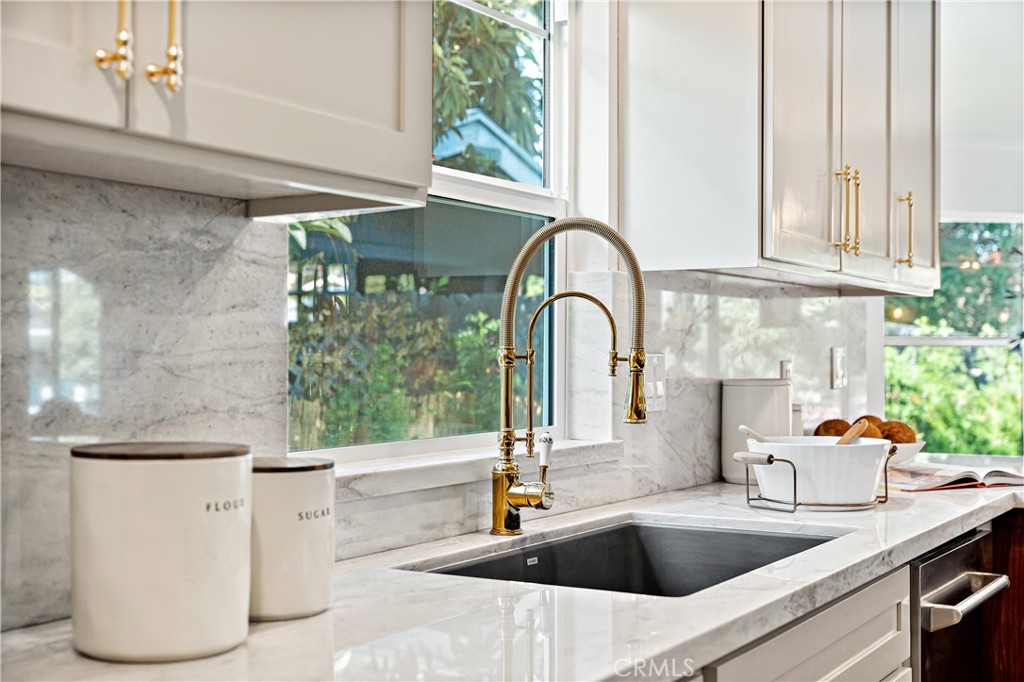 MLS #DW25181566 img 19