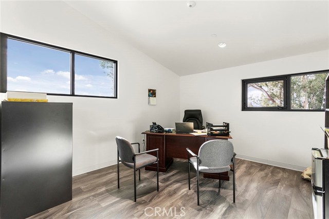 Image 31 of 62 For 40620 Calle Contento