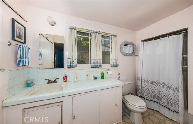 11460 Terracina Blvd, Redlands CA: https://media.crmls.org/medias/aca5d0ea-4a5c-4406-847c-d5da25cb8cb4.jpg