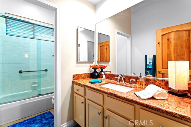 79 Sedona Court, Palm Desert CA: https://media.crmls.org/medias/aca60262-cd93-4525-aafb-a7f7e19b727a.jpg