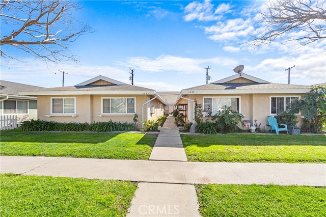 Detail Gallery Image 2 of 32 For 5932 Santa Barbara Ave #B,  Garden Grove,  CA 92845 - 2 Beds | 1 Baths