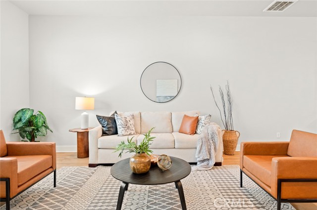 15950 Ellington Way, Chino Hills CA: https://media.crmls.org/medias/aca64330-ba2b-4986-bb17-633fec5e5597.jpg