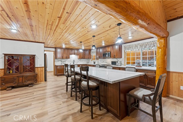 Detail Gallery Image 28 of 75 For 39900 Forest Road, Big Bear Lake,  CA 92315 - 3 Beds | 2 Baths