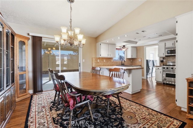 Detail Gallery Image 12 of 34 For 13475 Apple Blossom, Apple Valley,  CA 92308 - 3 Beds | 2 Baths