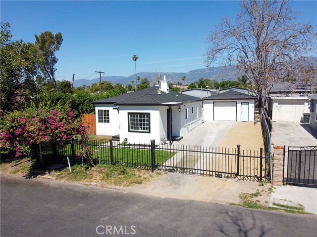 Detail Gallery Image 2 of 30 For 25160 Elmo, San Bernardino,  CA 92404 - 2 Beds | 1 Baths