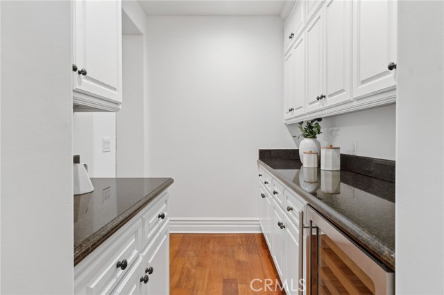 Detail Gallery Image 30 of 74 For 113 S Herrin, Manhattan Beach,  CA 90266 - 5 Beds | 4/1 Baths