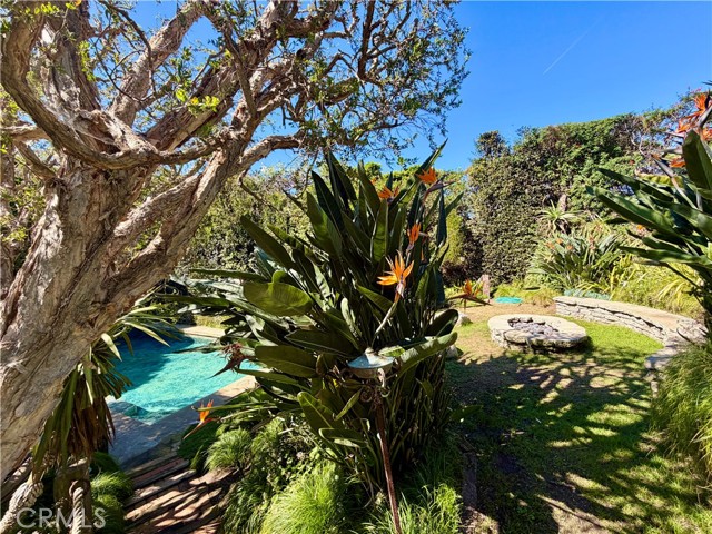 Detail Gallery Image 33 of 41 For 31571 Bluff Dr, Laguna Beach,  CA 92651 - 3 Beds | 3 Baths