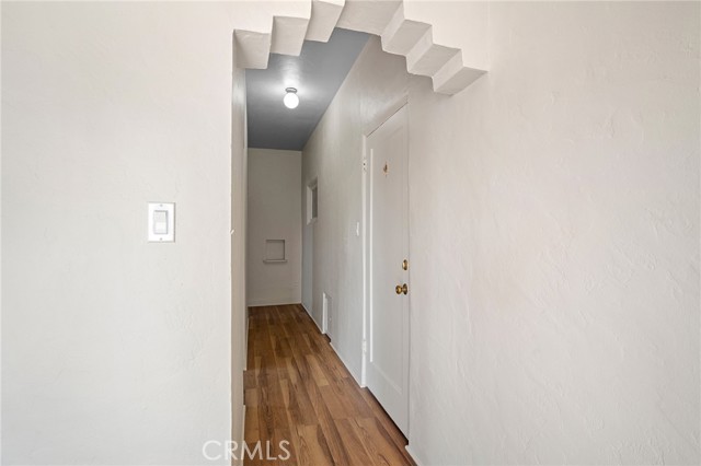 Detail Gallery Image 3 of 16 For 200 E Lomita Ave #7,  Glendale,  CA 91204 - 1 Beds | 1 Baths