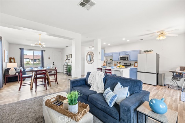 Detail Gallery Image 8 of 50 For 11537 11537 Winter Place, Adelanto,  CA 92301 - 4 Beds | 2 Baths