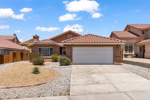 17628 Landis Drive, Victorville CA: https://media.crmls.org/medias/acaad2fd-dd3b-4e03-a623-c20519cbbb40.jpg
