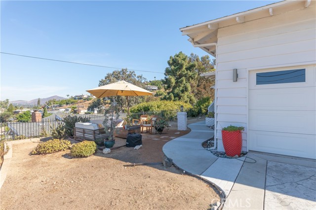 Detail Gallery Image 5 of 49 For 7990 Cinnabar Dr, La Mesa,  CA 91941 - 4 Beds | 3 Baths