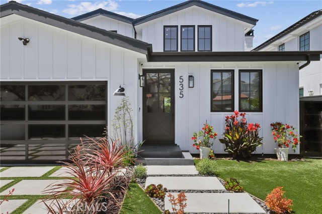 535 N Sierra Bonita Avenue, Los Angeles CA: https://media.crmls.org/medias/acaaf75e-c440-4a0e-9c3b-bfea8b269c2f.jpg