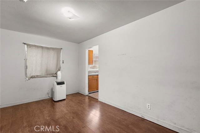 Detail Gallery Image 23 of 32 For 2619 Trinity St, Los Angeles,  CA 90011 - – Beds | – Baths