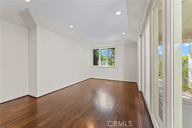 Detail Gallery Image 14 of 39 For 6 Rue Marseille, Newport Beach,  CA 92660 - 3 Beds | 2/1 Baths