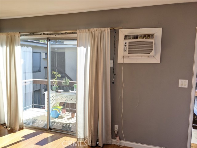Detail Gallery Image 28 of 28 For 1840 Camden Ave #202,  Los Angeles,  CA 90025 - 1 Beds | 1 Baths