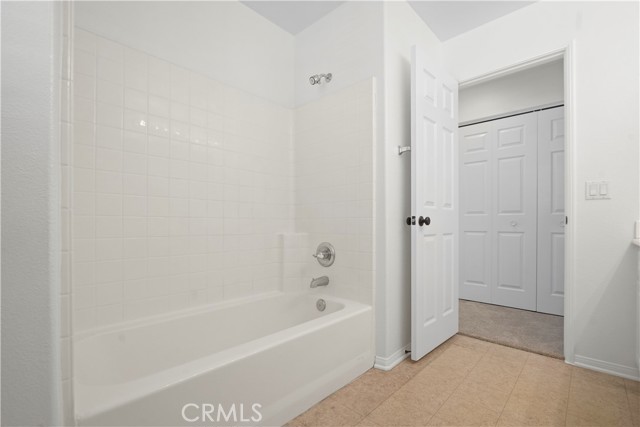 Detail Gallery Image 16 of 22 For 24578 Montevista, Valencia,  CA 91354 - 3 Beds | 2/1 Baths