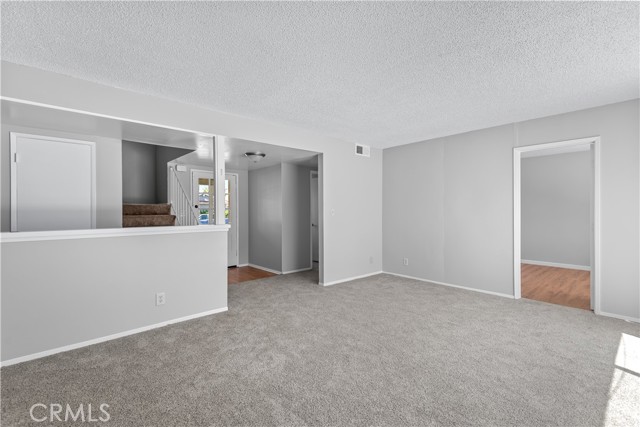 2030 Socrates Avenue, Simi Valley CA: https://media.crmls.org/medias/acae15d0-c643-4d09-8ff4-702cd1fdb713.jpg