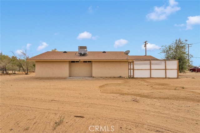 22612 Viento Road, Apple Valley CA: https://media.crmls.org/medias/acae4ee8-82f6-4106-9229-545f59cf4078.jpg