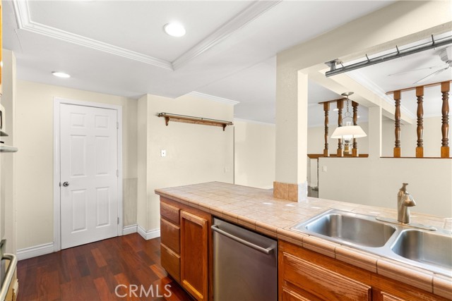Detail Gallery Image 20 of 50 For 25362 Maple Ct, Mission Viejo,  CA 92691 - 4 Beds | 2/1 Baths